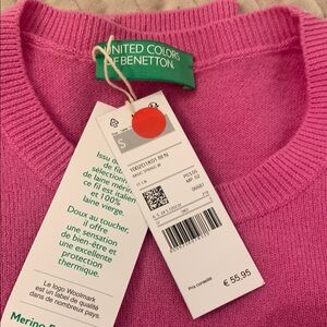 United Colors of Benetton Pink Sweater